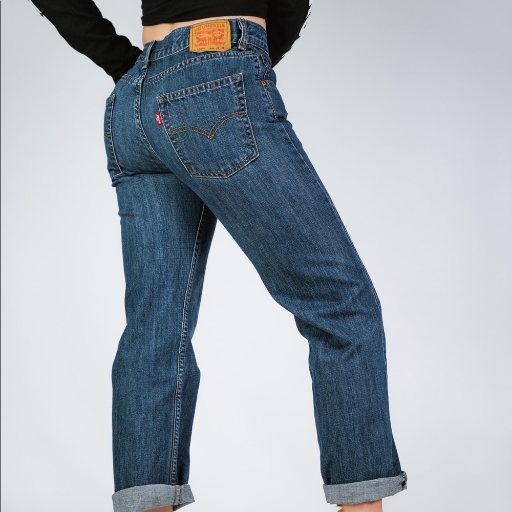 LEVI’S MOM JEANS (RELAXED FIT 550) 28x28